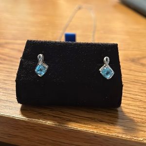 Ring, necklace, and earring set. Light blue.